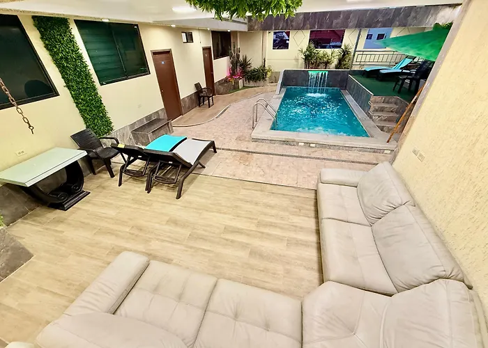 Hotel Los Algarrobos