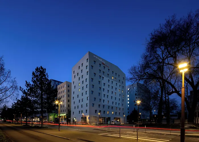 Seven Urban Suites Nantes Centre