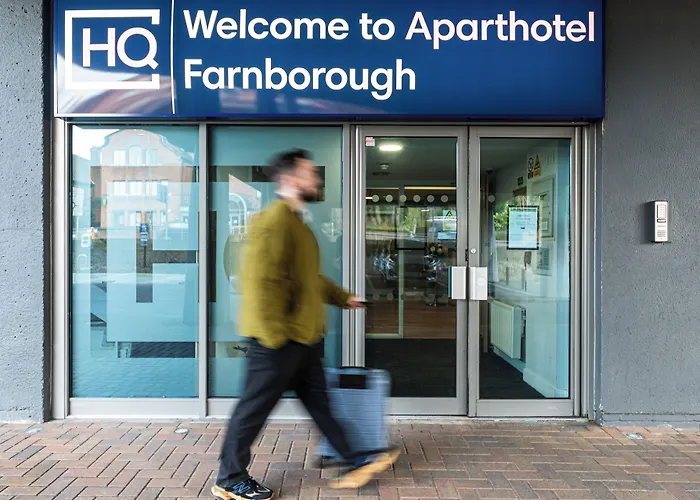 Hq Aparthotel Farnborough