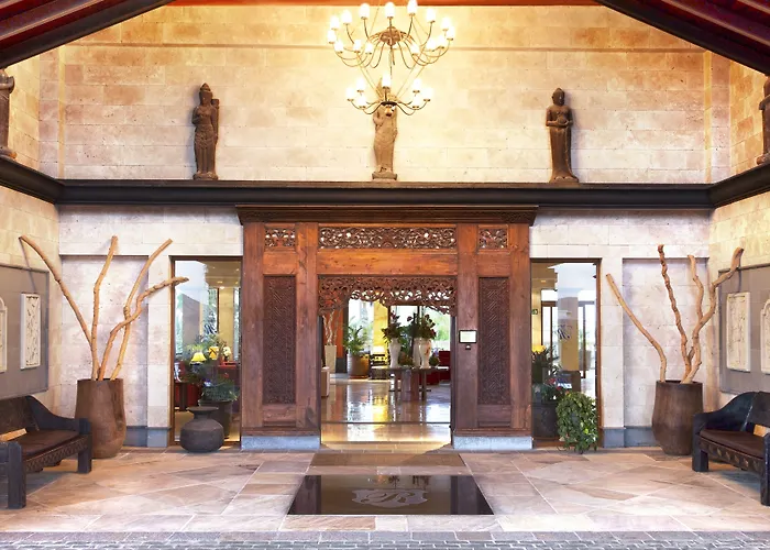 Regency Country Club, Apartments Suites