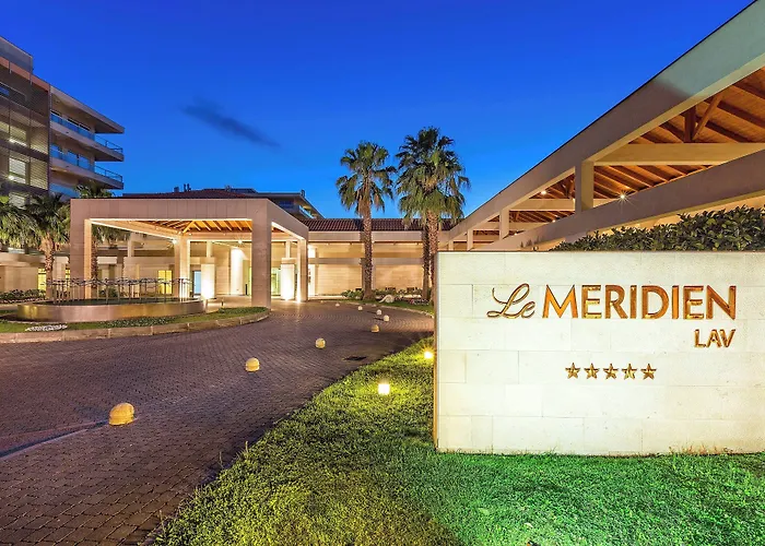 Le Meridien Lav Split