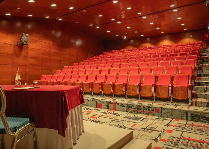 Vip Executive Arts Hotel