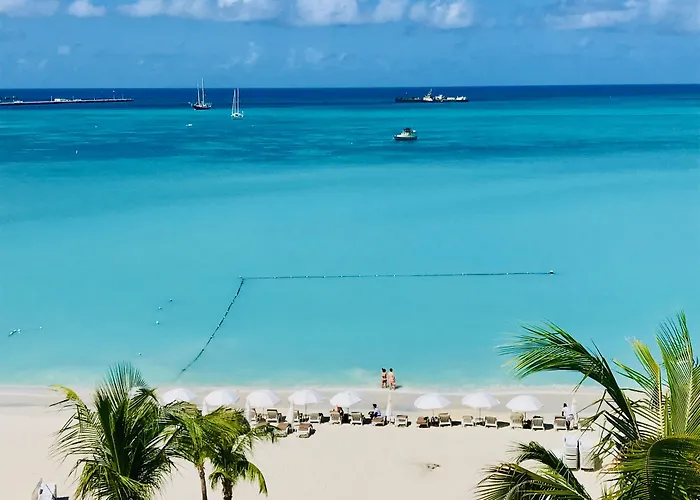 Holland House Beach Hotel