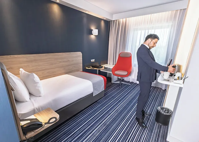 Holiday Inn Express Geneva Airport By Ihg
