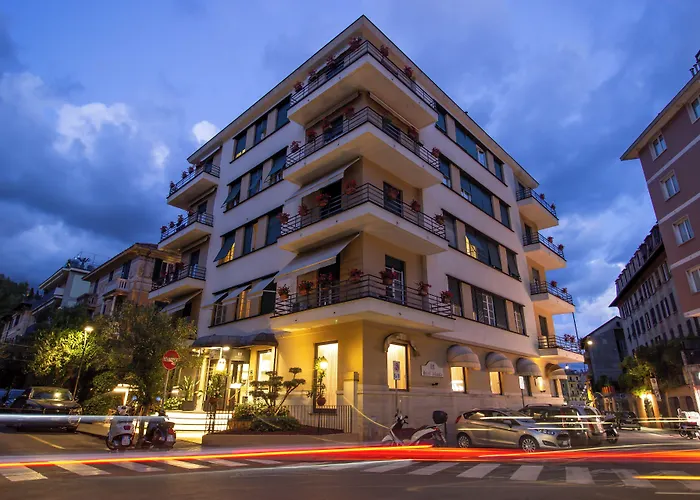 Hotel Jolanda