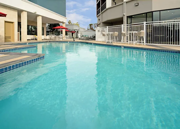 Holiday Inn Long Beach - Airport By Ihg