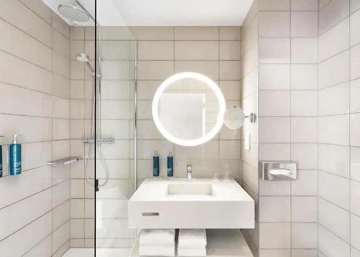 Doubletree By Hilton Vienna Bosei