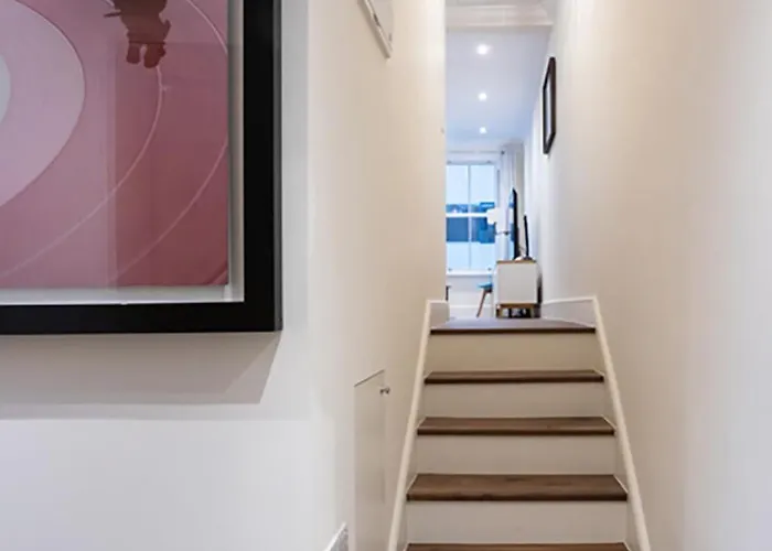 Central Richmond - Modern 1 Bedroom Flat