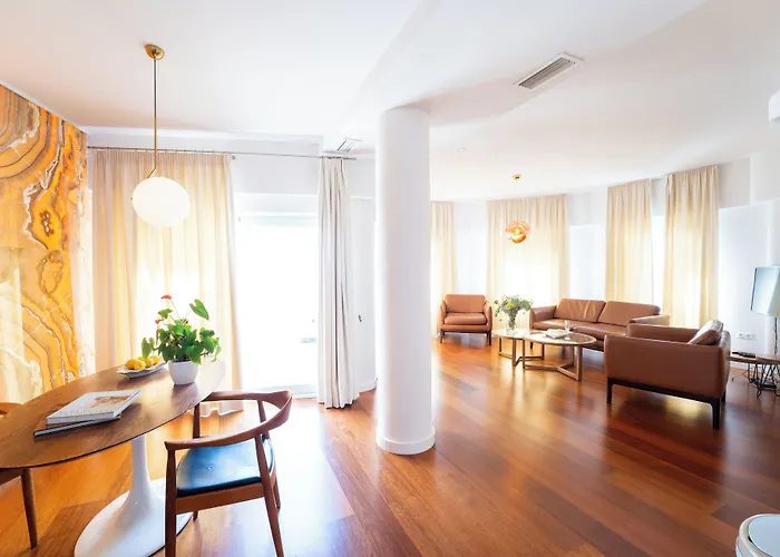 Plaza Mina Suites By Luxury Suites Cadiz -Adults Recommended