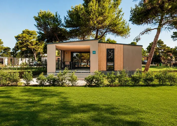 Zaton Holiday Resort Camping Homes