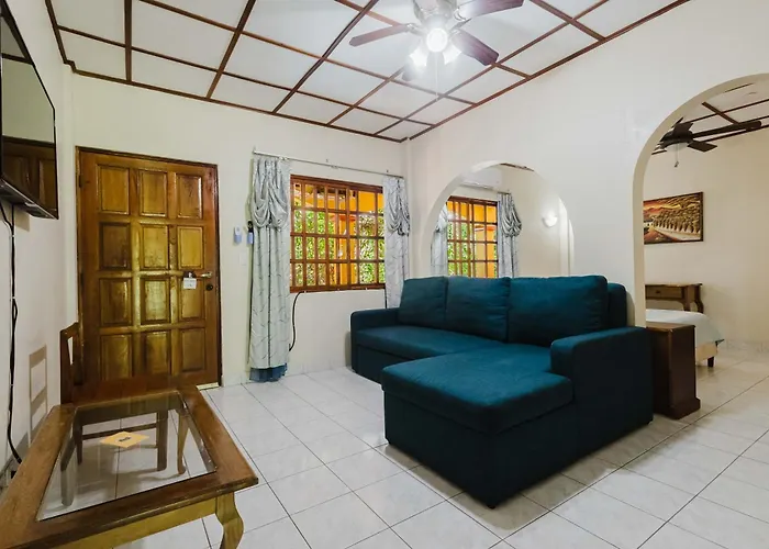 Hotel Tres Banderas