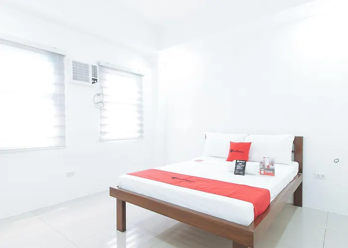 Reddoorz Plus At Dbuilders Poblacion Bgc