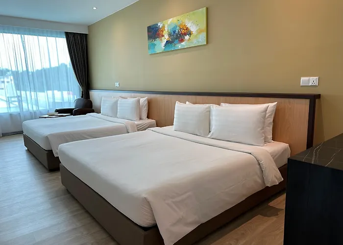 Hotel 7 Suria