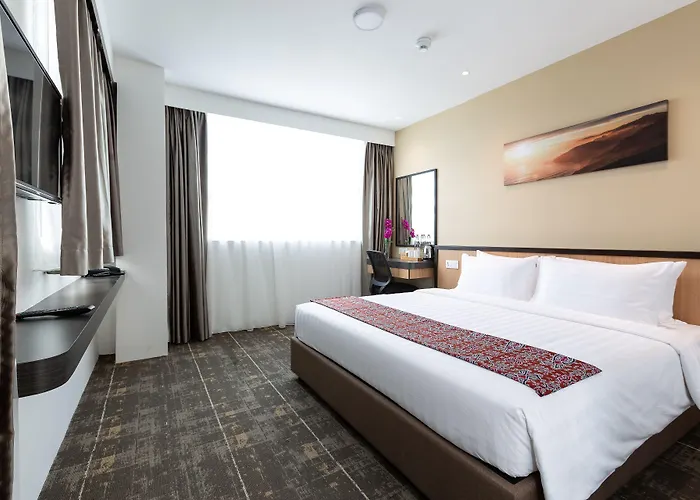 Hotel 7 Suria