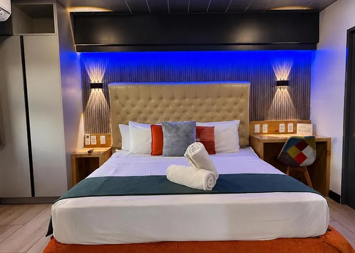 Clockworkorange Luxury Suites