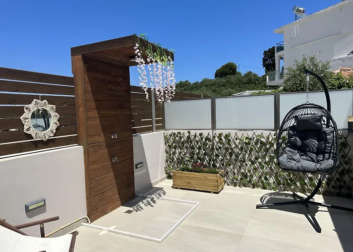 Bella Vacanza Studios - 450M From The Beach, By Zantewize