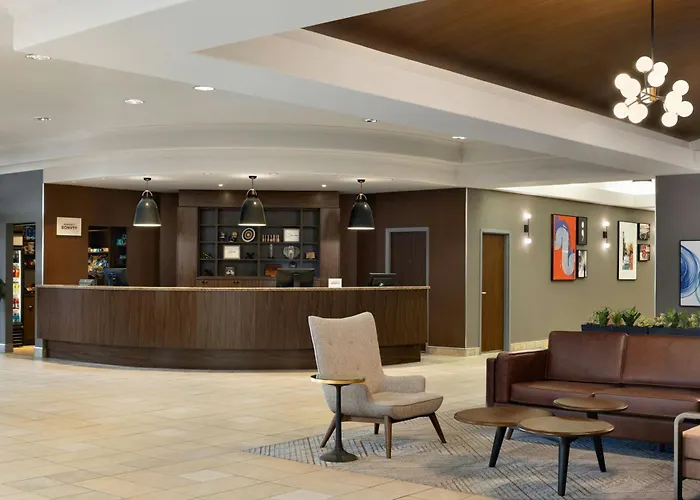 Four Points By Sheraton Edmonton South