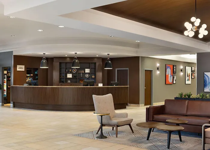 Four Points By Sheraton Edmonton South