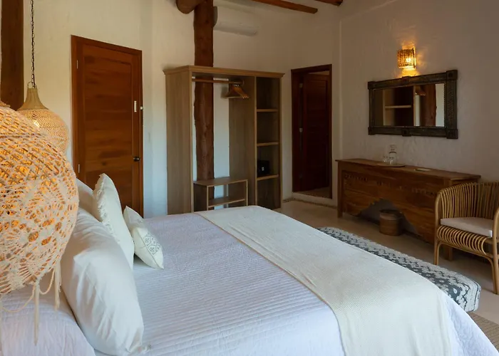 Casa Las Tortugas Petit Beach Hotel & Spa