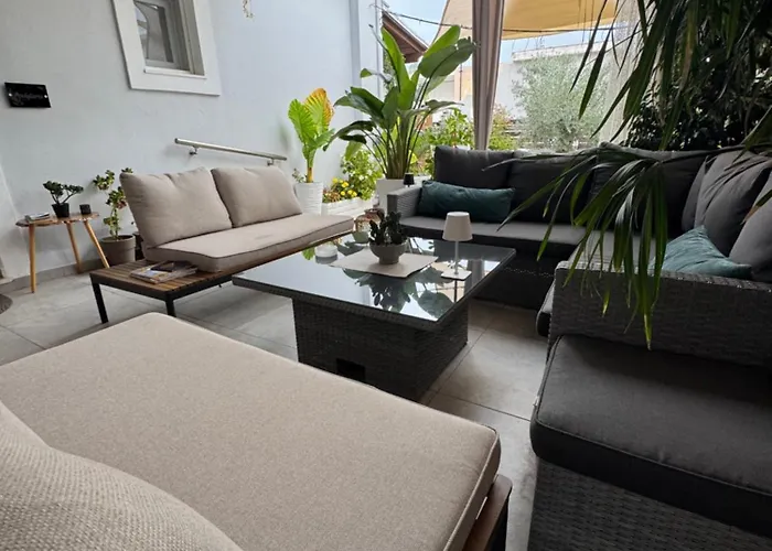Yanna'S Apartments