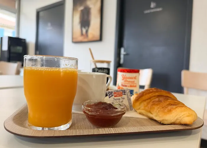 B&B Hotel Nimes Centre Arenes