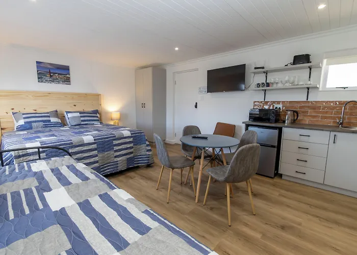 Stilbaai Harbour Inn