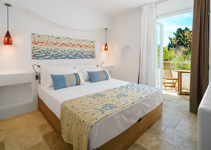 Sant Efis Hotel