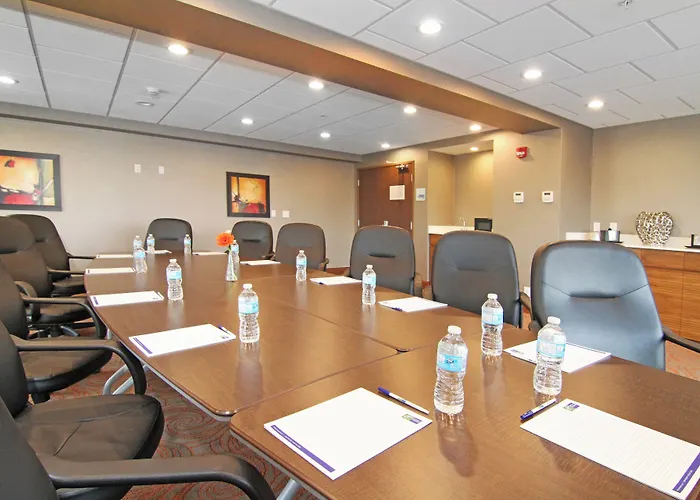 Holiday Inn Express And Suites Calgary University By Ihg