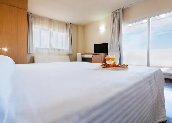 Hotel Fontana Plaza