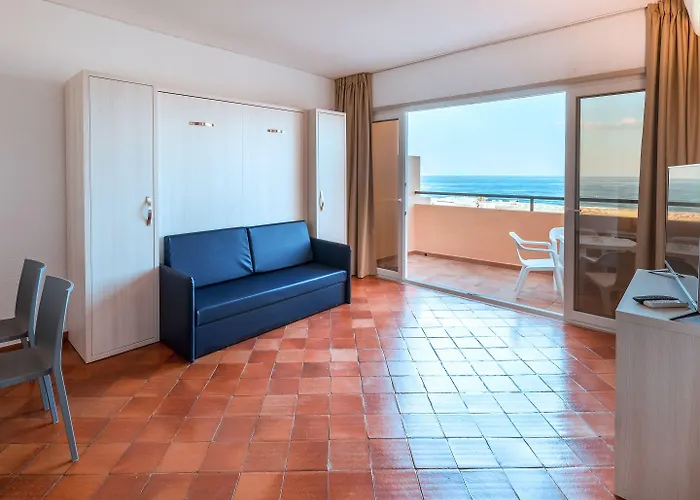 Meia Praia Lagos - Beach Club Apartments