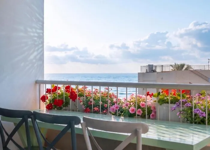 Domus Bat Galim Hotel