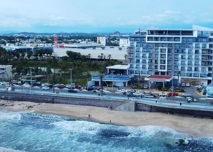 Varali Grand Hotel