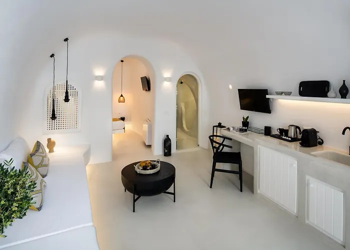 Deep In Cave Suites