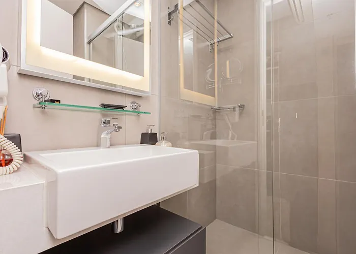 Aps - Alpha Stay By Anora Spaces