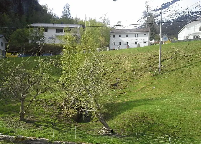 Lunheim In Geiranger