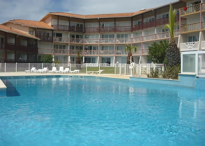 Appartements A Cote Lac Marin De Port D'Albret
