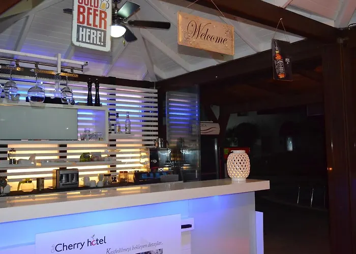 Club Cherry Hotel & Family Suites