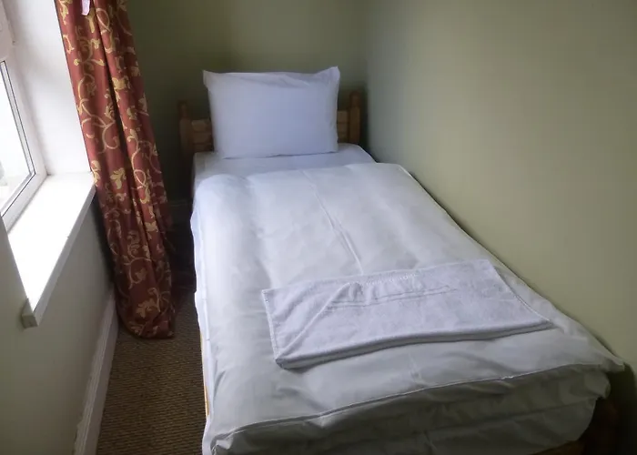 Parliament Inn