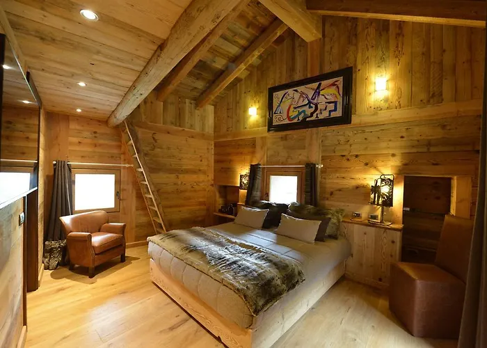 La Maison De Dolphe Chalet De Charme & Art Gallery