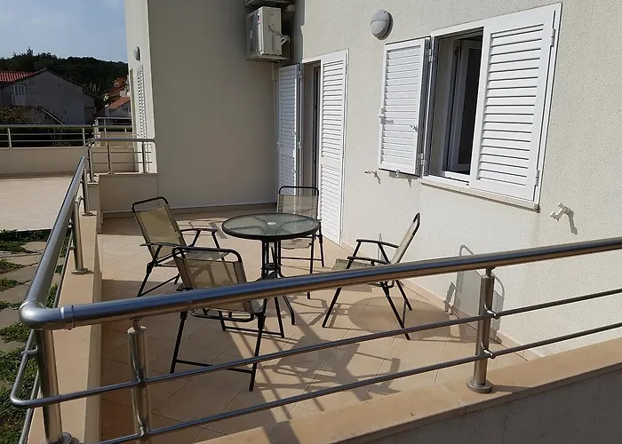 Apartments Villa Maslinica