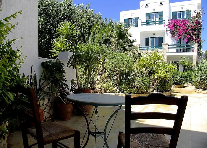 Keros Art Hotel