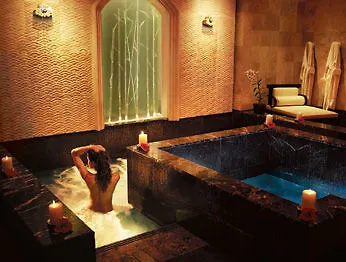 Atlantis Paradise Island