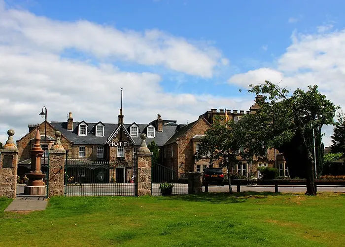 Huntly Arms Hotel