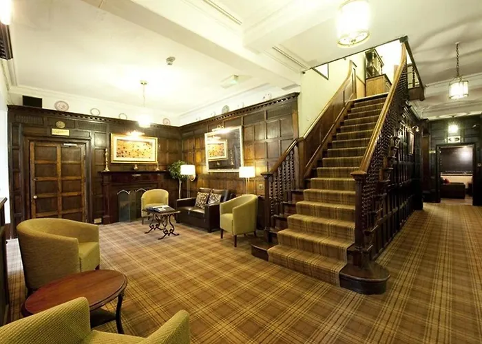 Cross Lanes Hotel
