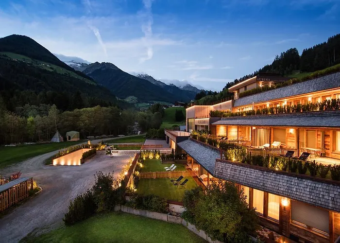 Aurina Lodges