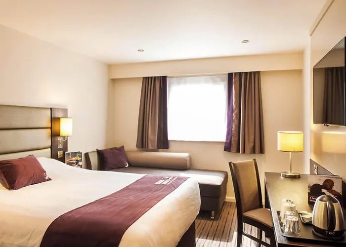 Premier Inn Basingstoke West