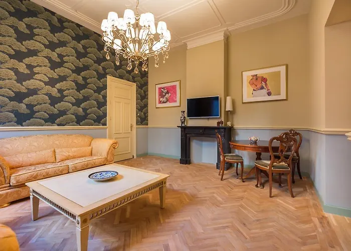 The Royal Suite II - R.Q.C.
