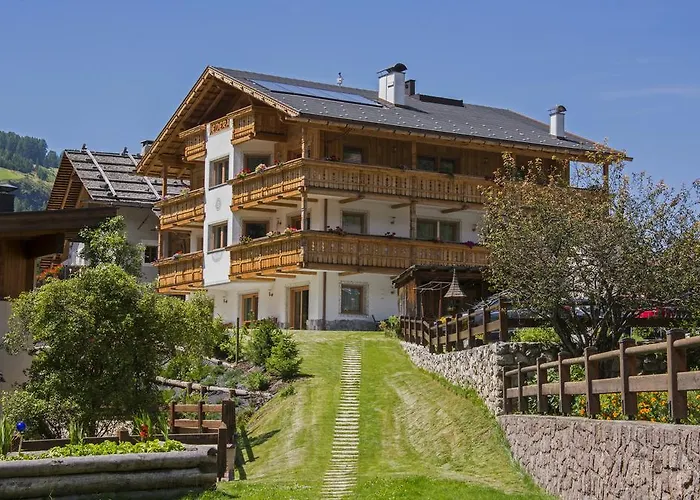 Apartments Edera