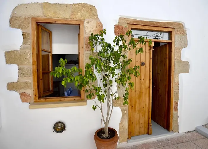 Lindos Esel Suites