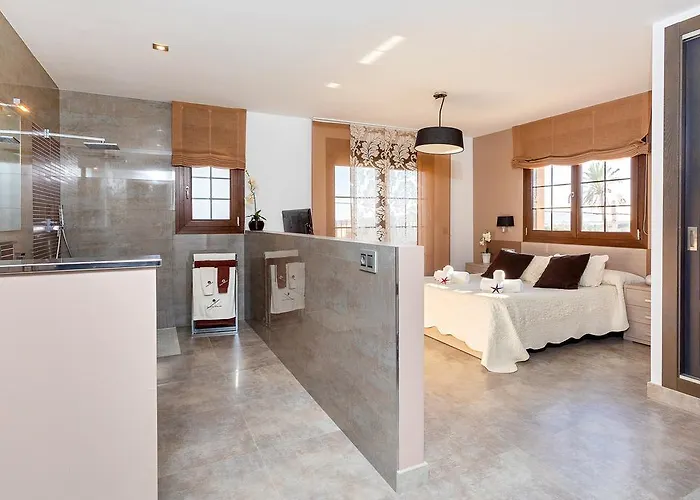 Villa Near Ibiza Town Sleeps 1416